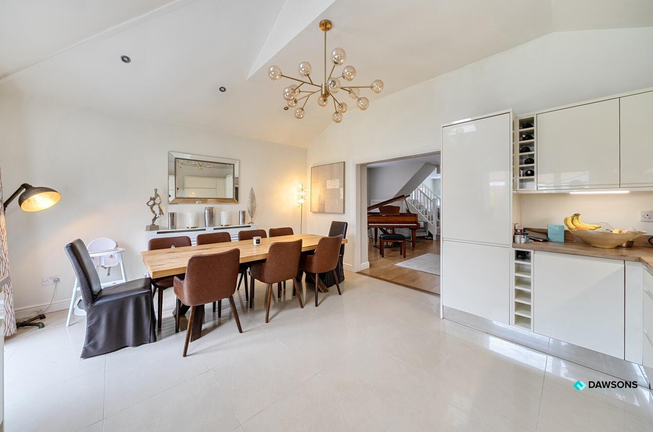 Manselfield Road, Murton, Swansea, SA3 3AG